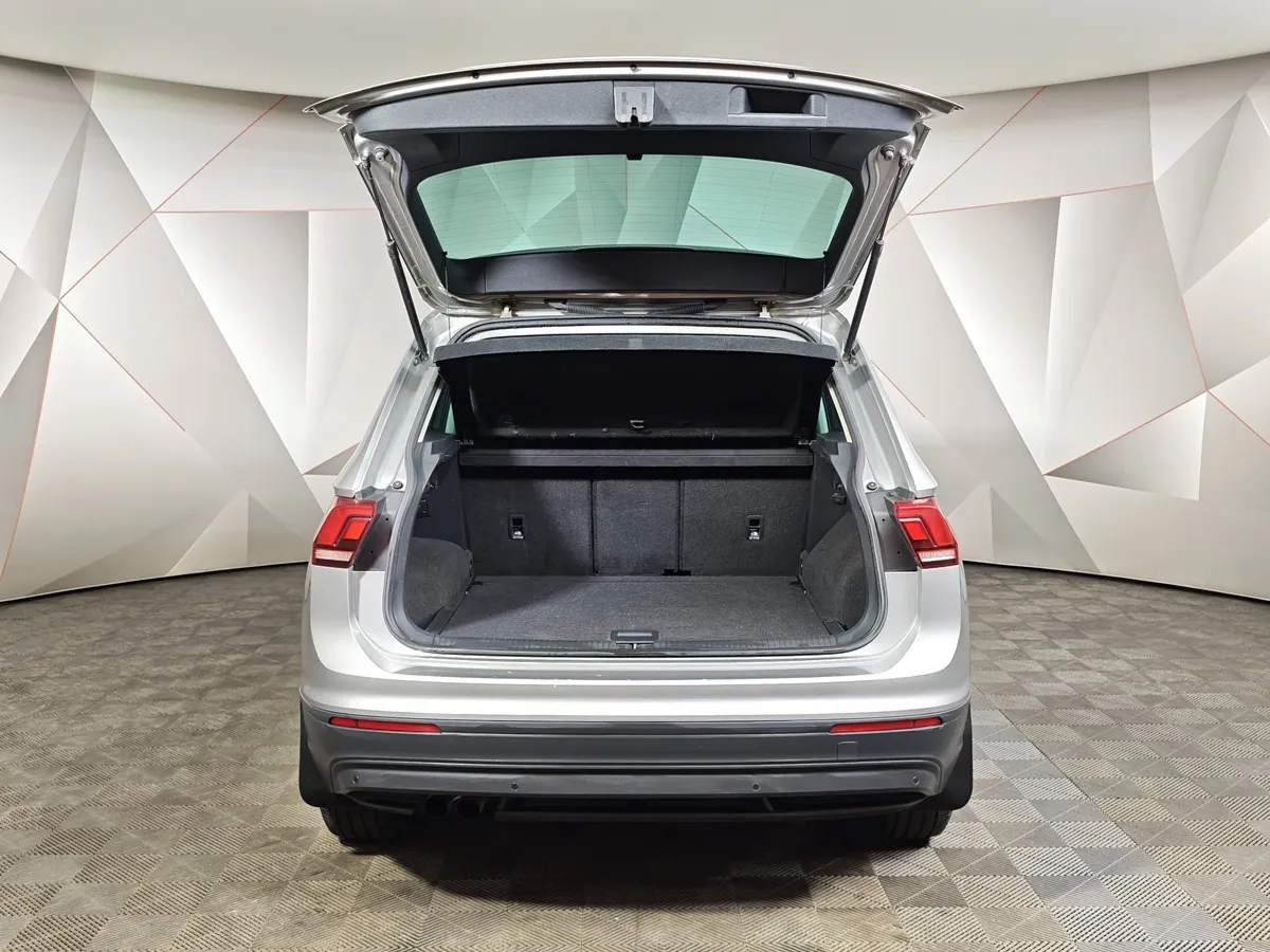Volkswagen Tiguan 1.4 TSI 4Motion DSG (150 л.с.) Comfortline Серебристый в АВИЛОН. Слайд №12
