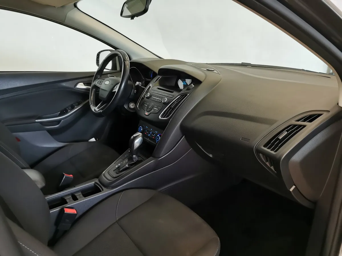 Ford Focus 1.6 Ti-VCT PowerShift (125 л.с.) SYNC Edition Серый в АВИЛОН. Слайд №12
