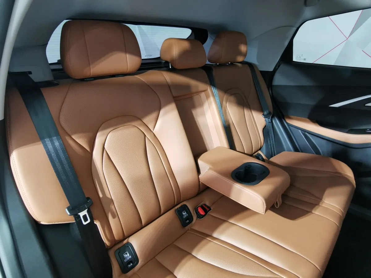 Omoda C5 1.5T CVT (147 л.с.) Ultimate Серый в АВИЛОН. Слайд №16