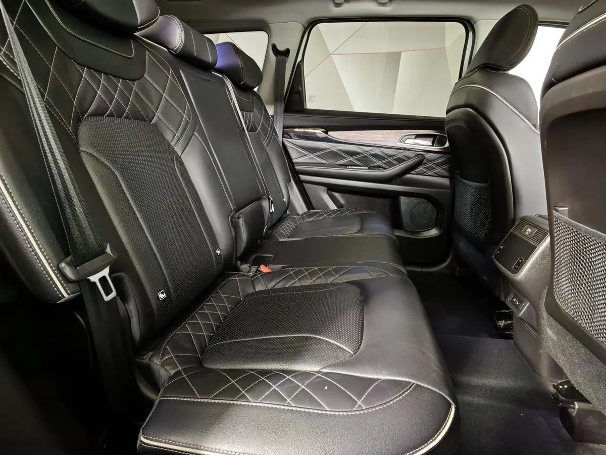 EXEED VX 2.0 AMT AWD (249 л.с.) President Белый в АВИЛОН. Слайд №16