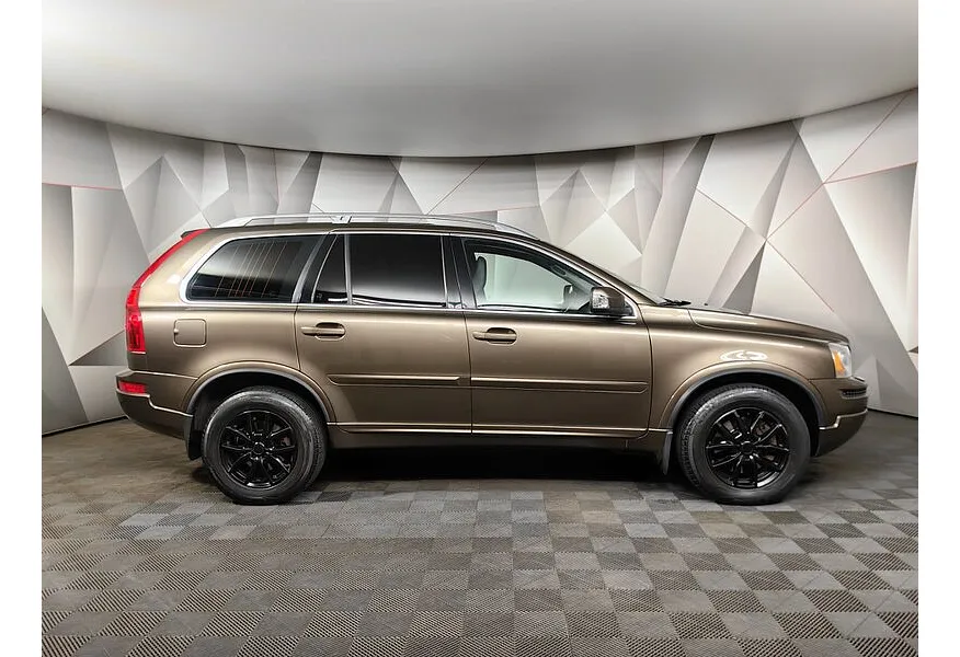 Volvo XC90 2.5 T5 Geartronic AWD (5 мест) (210 л.с.) Серый в АВИЛОН. Слайд №4
