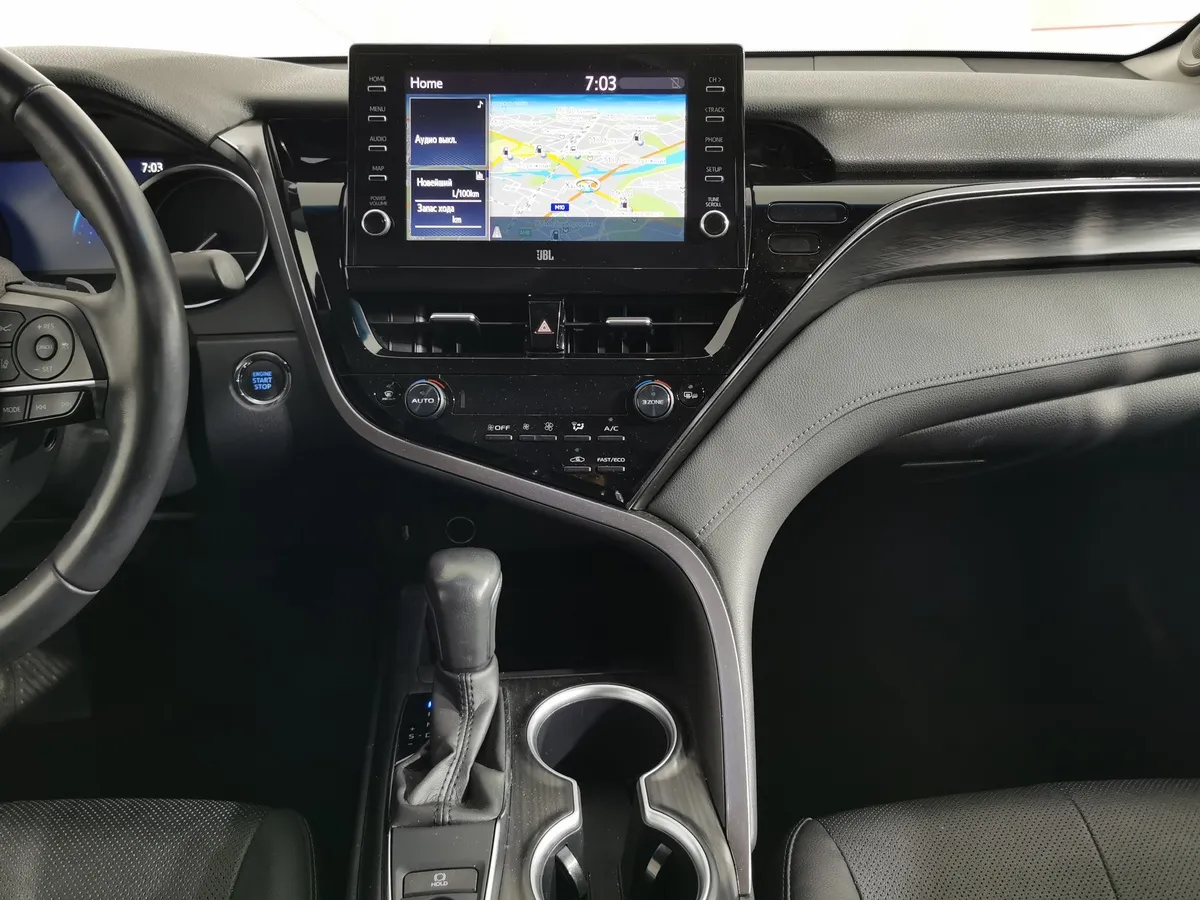 Toyota Camry 3.5 AT (249 л.с.) Белый в АВИЛОН. Слайд №14