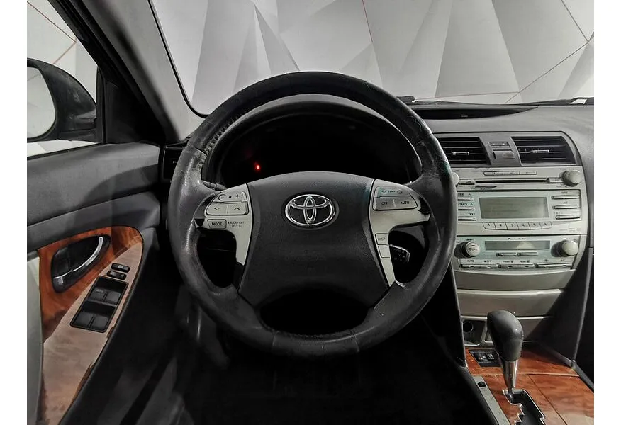 Toyota Camry 2.4 VVT-i AT (167 л.с.) Черный в АВИЛОН. Слайд №20
