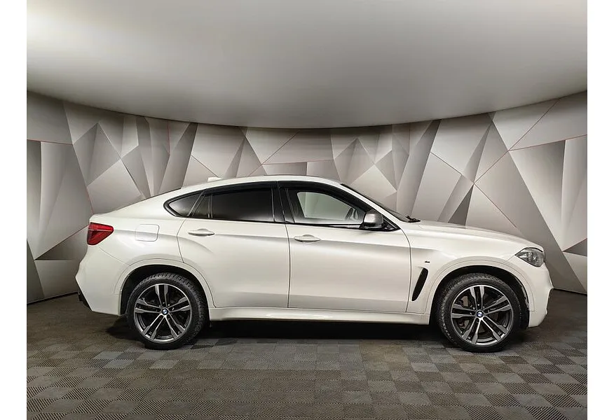 BMW X6 M50d Servotronic (381 л.с.) M Sport Белый в АВИЛОН. Слайд №6