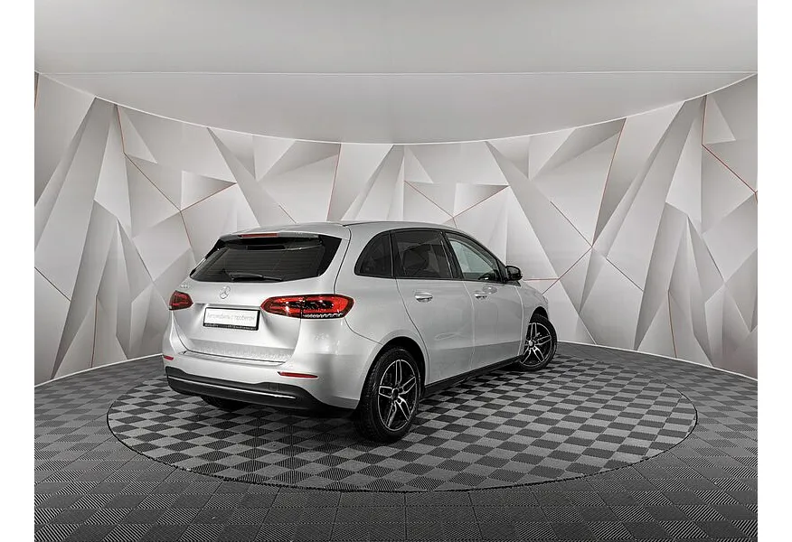 Mercedes-Benz B-Класс B 180 7G-DCT (136 л.с.) Style Серебристый в АВИЛОН. Слайд №2