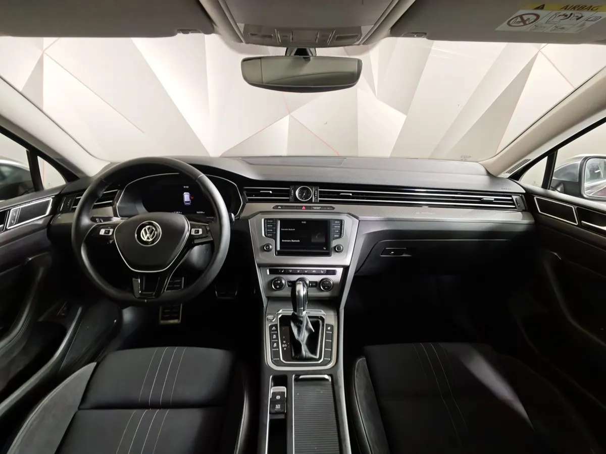 Volkswagen Passat 2.0 TSI BlueMotion DSG 4motion (220 л.с.) Красный в АВИЛОН. Слайд №12