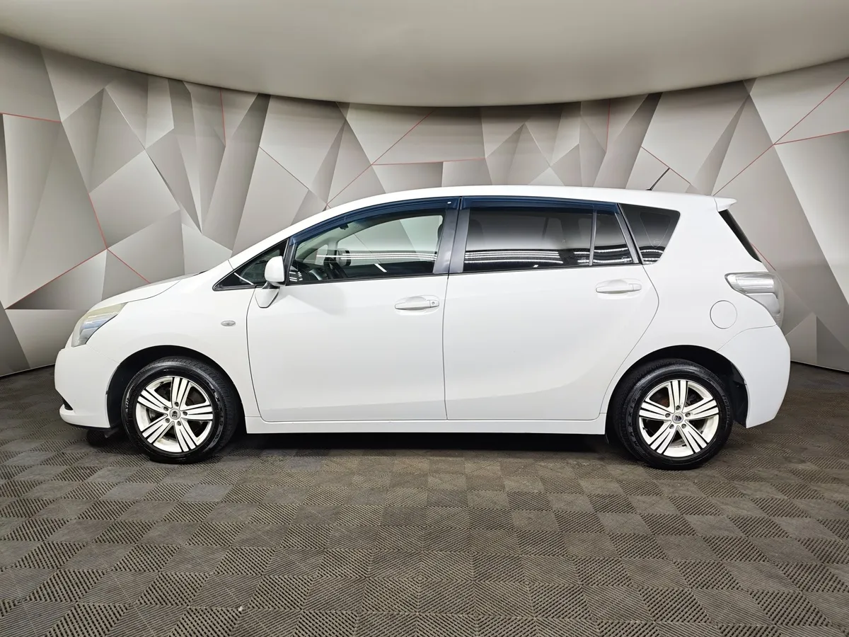 Toyota Verso 1.8 CVT (150 л.с.) Белый в АВИЛОН. Слайд №5