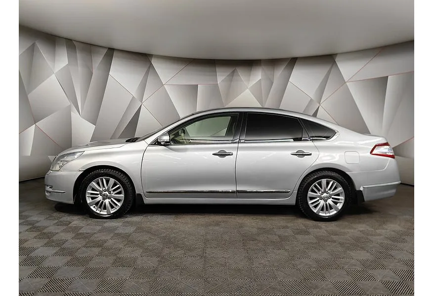 Nissan Teana 2.5 Xtronic (182 л.с.) Серебристый в АВИЛОН. Слайд №5
