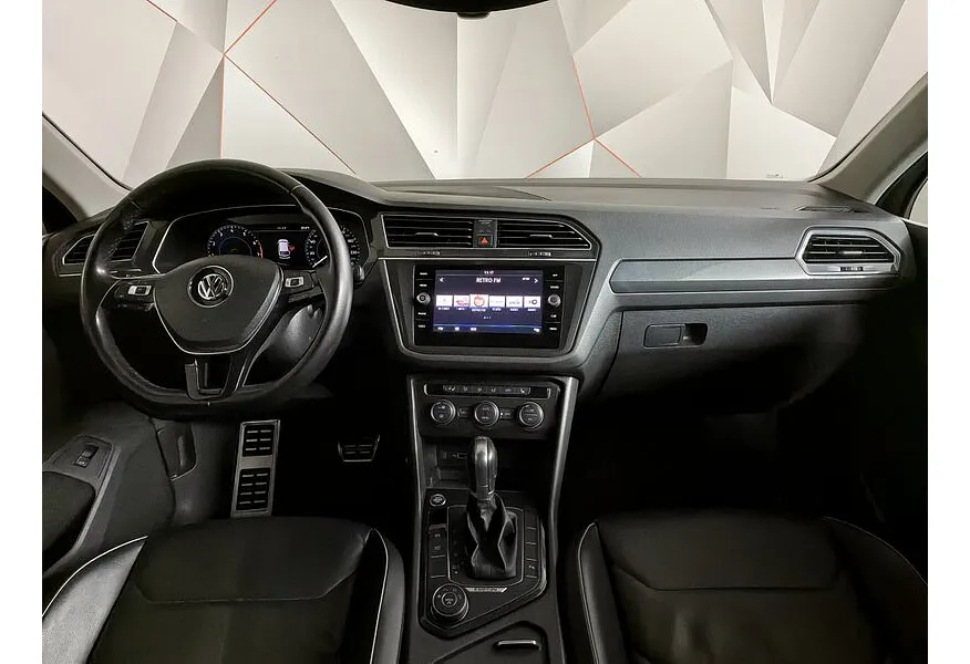 Volkswagen Tiguan 2.0 TSI 4Motion DSG (180 л.с.) Highline Коричневый в АВИЛОН. Слайд №14