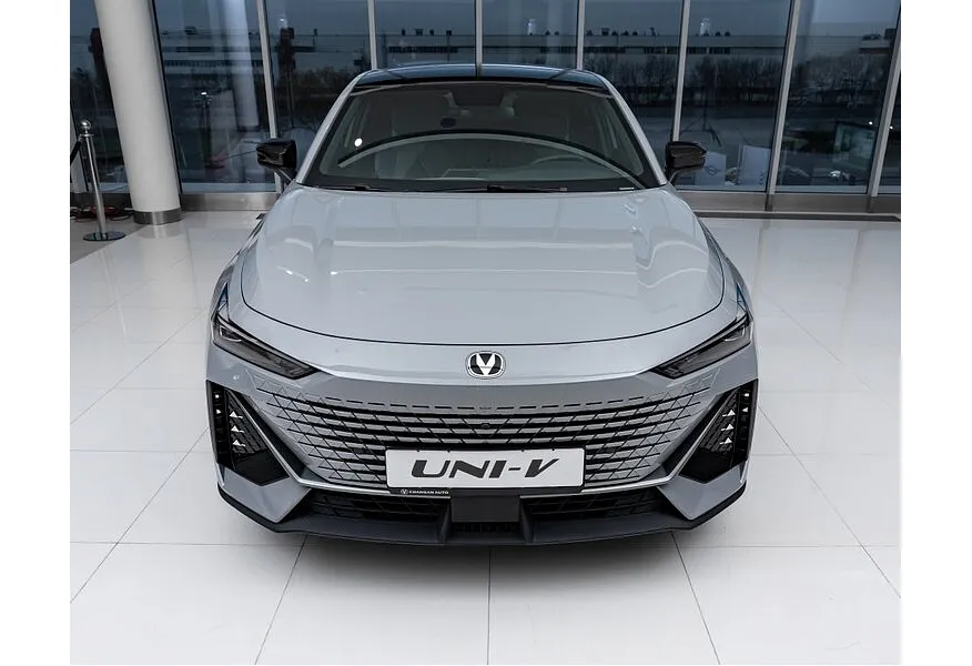 Changan UNI-V 1.5 AMT (181 л.с.) Tech Серый в АВИЛОН. Слайд №3