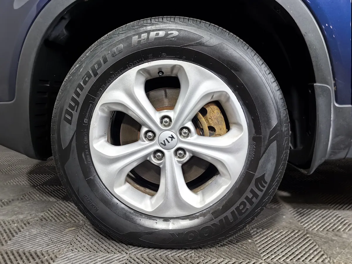 Kia Sorento 2.4 AT 4WD (175 л.с.) Comfort Синий в АВИЛОН. Слайд №9