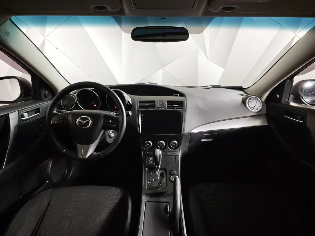 Mazda 3 1.6 AT (105 л.с.) Черный в АВИЛОН. Слайд №12
