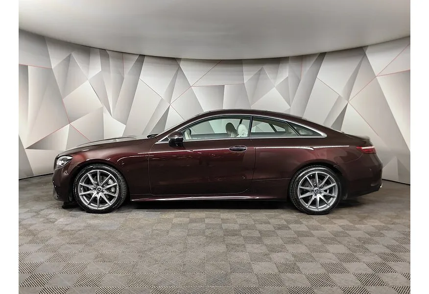 Mercedes-Benz E-Класс E 200 4MATIC 9G-TRONIC (197 л.с.) Sport Красный в АВИЛОН. Слайд №5