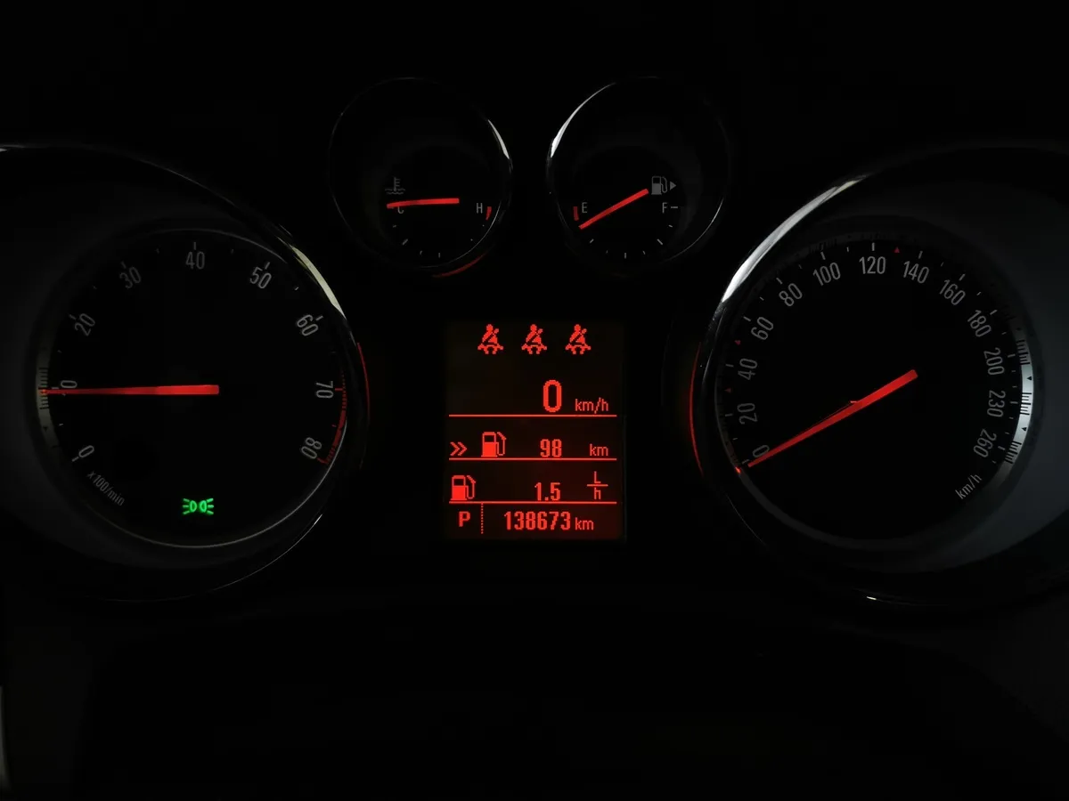 Opel Mokka 1.8 AT AWD (140 л.с.) Cosmo Белый в АВИЛОН. Слайд №16