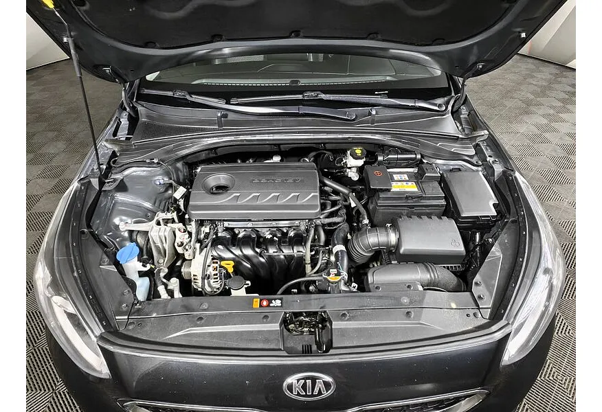 Kia Ceed 1.6 MPI AT (128 л.с.) Prestige Черный в АВИЛОН. Слайд №11