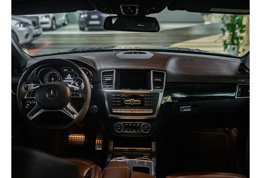 LIVE. Слайд №7