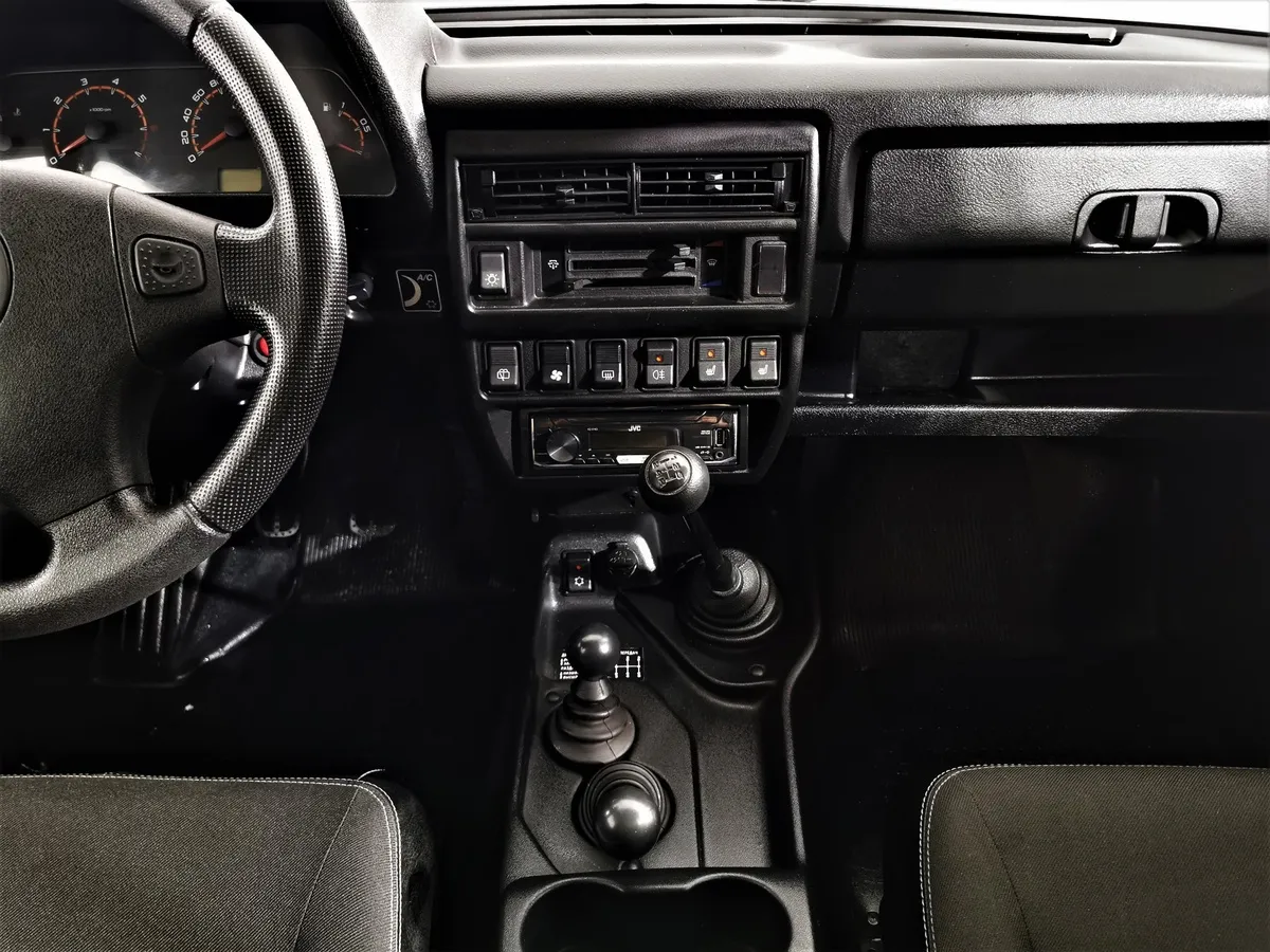 ВАЗ (Lada) 4x4 1.7 MT 8 кл. (Евро-4) (83 л.с.) Серебристый в АВИЛОН. Слайд №13