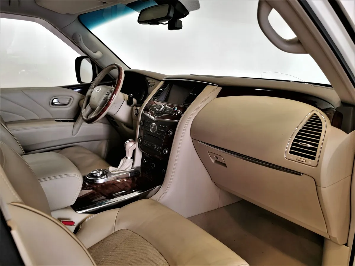 Infiniti QX80 5.6 АТ AWD (405 л.с.) Белый в АВИЛОН. Слайд №12