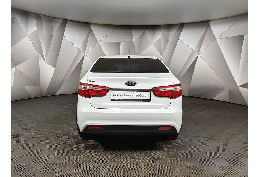 Kia Rio 1.6 MT (123 л.с.) Белый в АВИЛОН. Слайд №8