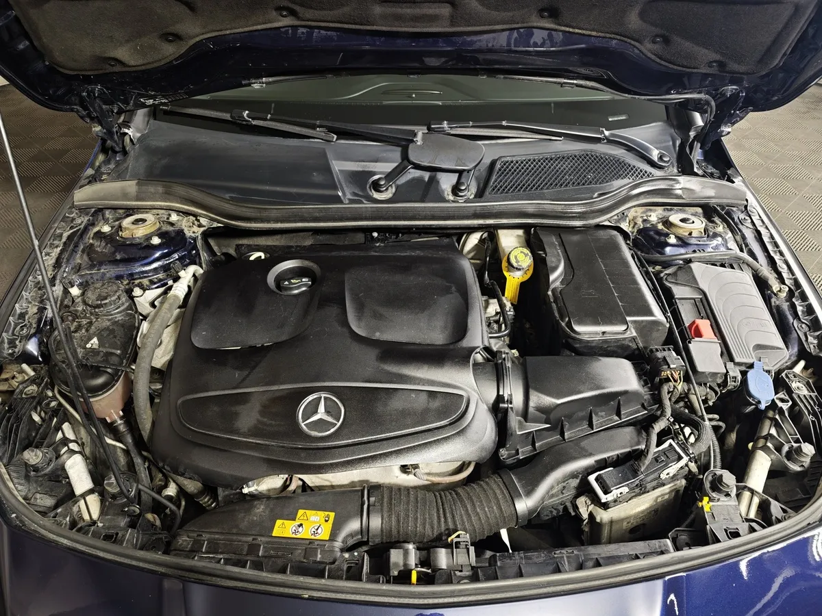 Mercedes-Benz CLA CLA 200 7G-DCT (156 л.с.) Sport Синий в АВИЛОН. Слайд №11