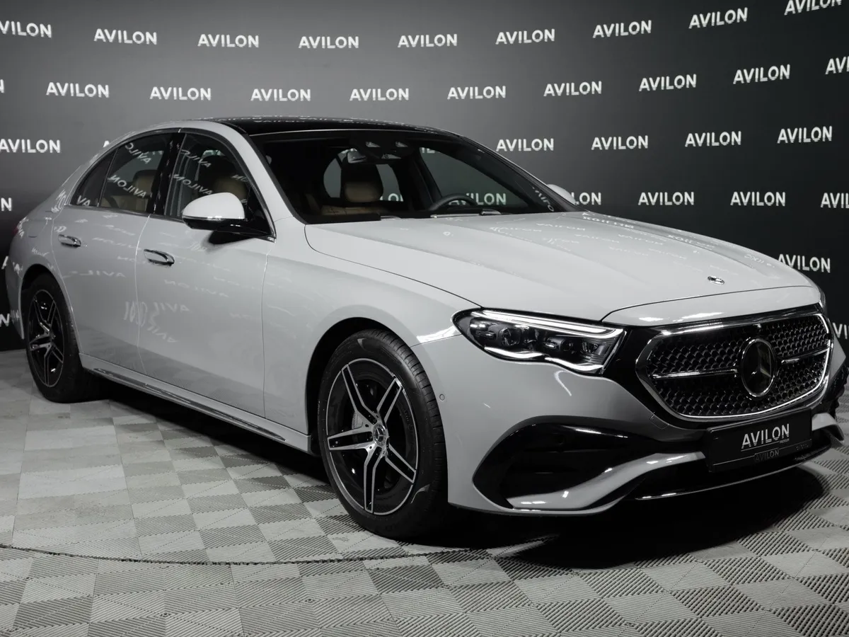 Mercedes-Benz E-Класс E 300 4MATIC (258 л.с.) Серый в АВИЛОН. Слайд №1