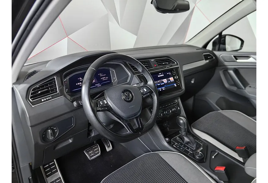 Volkswagen Tiguan 2.0 TDI 4Motion DSG (150 л.с.) OFFROAD Черный в АВИЛОН. Слайд №19