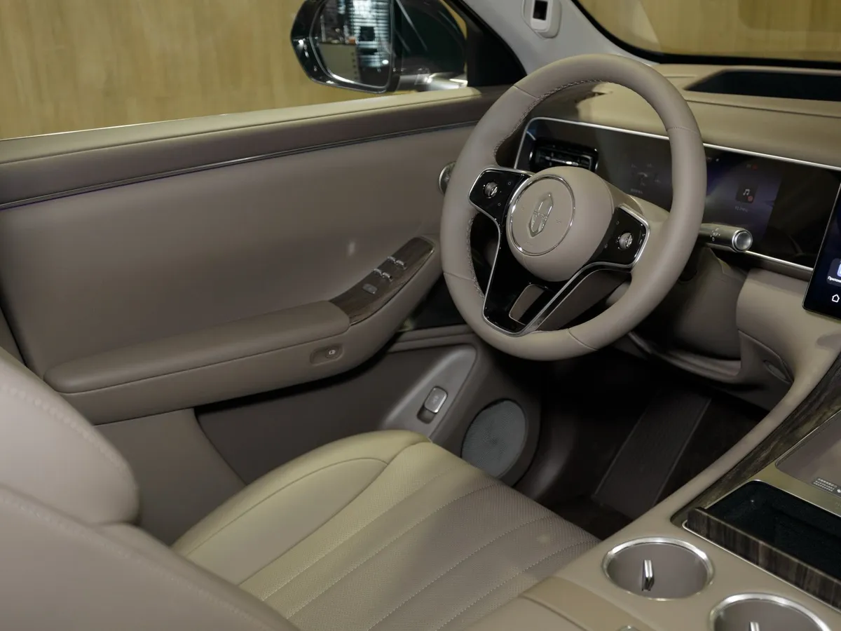 AITO M7 1.5 AT AWD (449 л.с.) Ultra Зеленый в АВИЛОН. Слайд №8