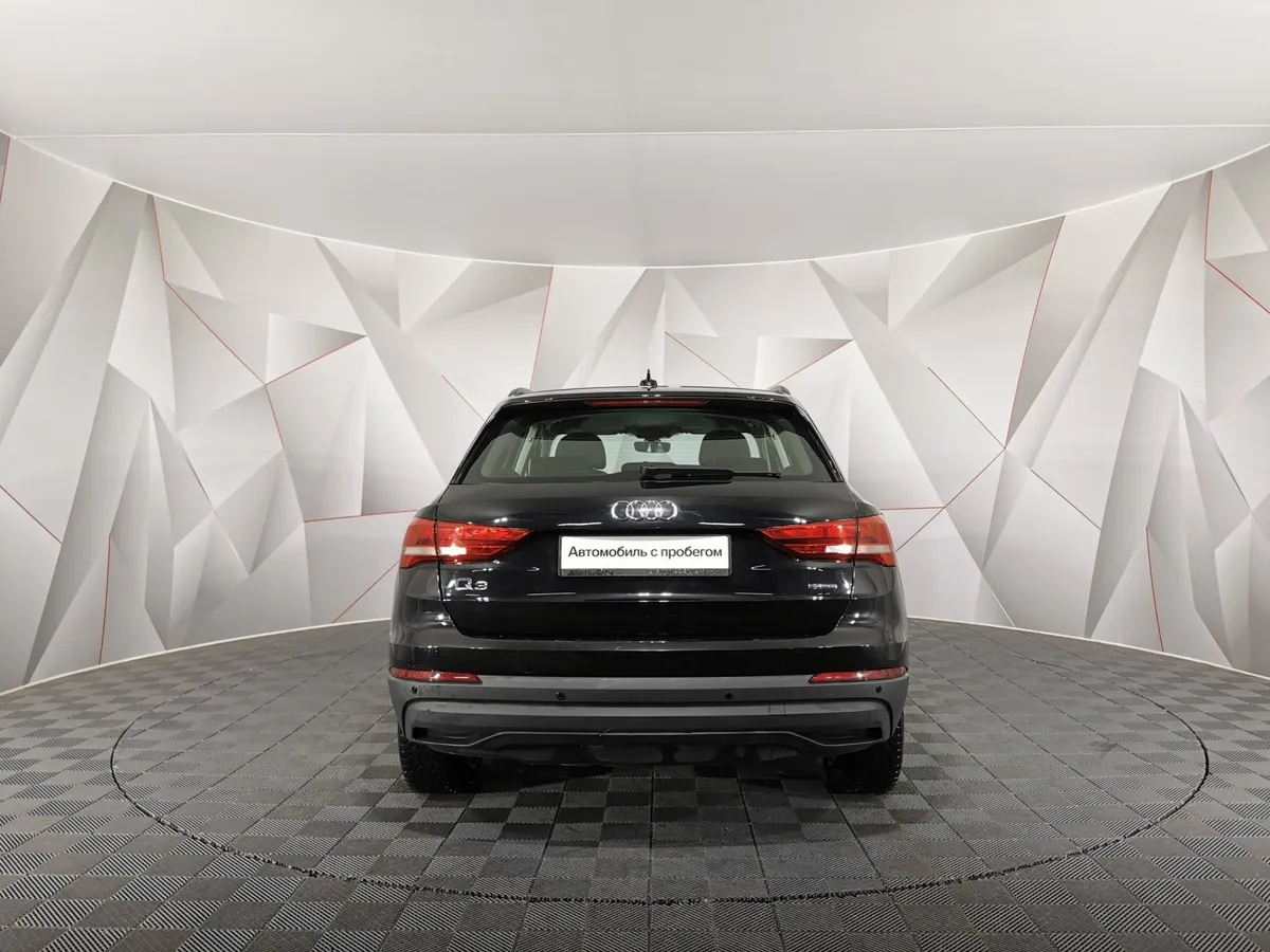 Audi Q3 2.0 TFSI S-tronic quattro (180 л.с.) Черный в АВИЛОН. Слайд №8