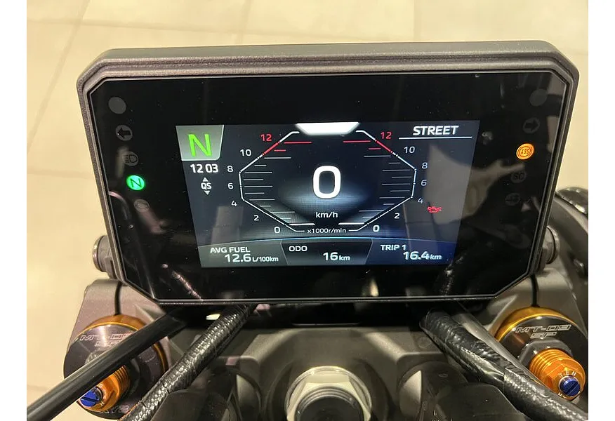 Yamaha MT-09 890 см³ (119 л.с.) (119) 890 Черный в АВИЛОН. Слайд №9