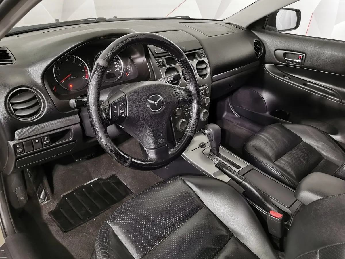 Mazda 6 2.0 AT (147 л.с.) Золотой в АВИЛОН. Слайд №18
