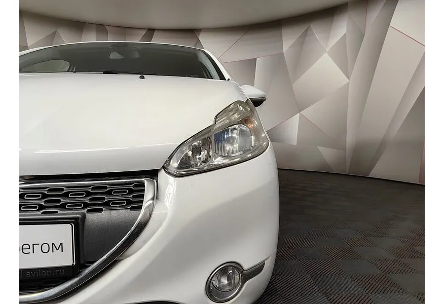АВИЛОН - Peugeot 208 1.6 VTi AT (120 л.с.) Белый - slide 16