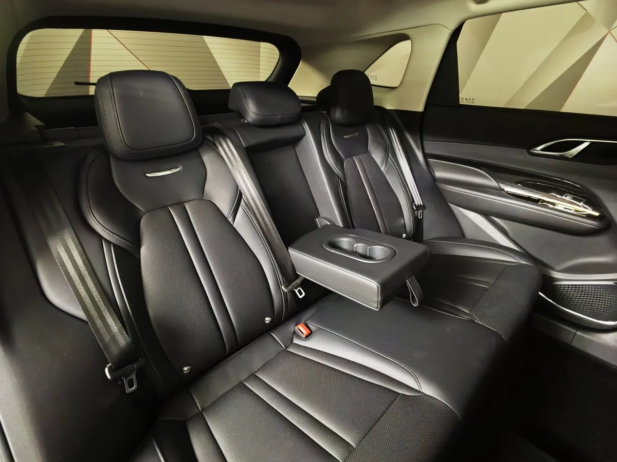 Hongqi HS3 1.5T 7DCT 2WD (156 л.с.) Комфорт Серый в АВИЛОН. Слайд №16