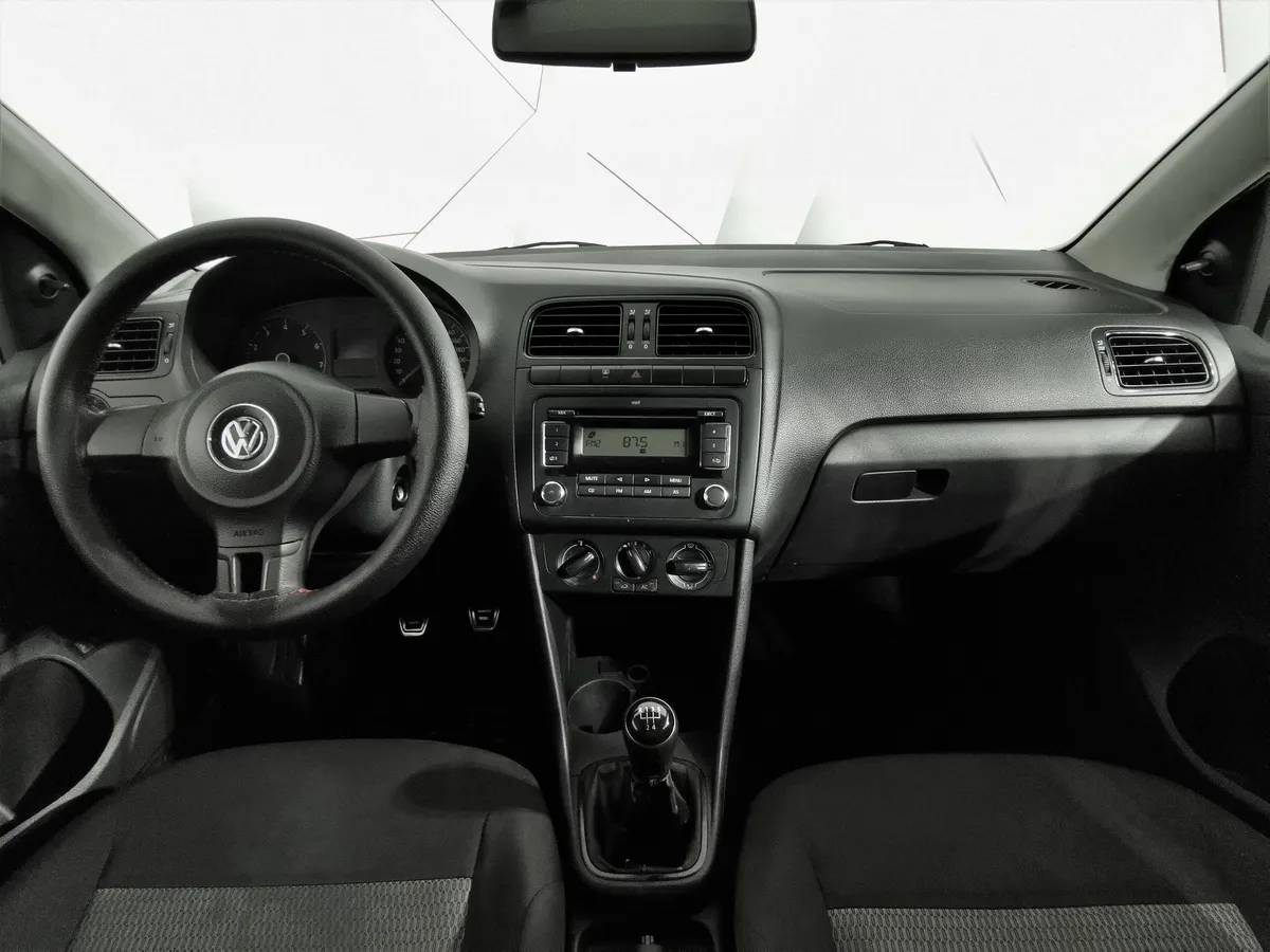 Volkswagen Polo 1.6 Tiptronic (105 л.с.) Comfortline Белый в АВИЛОН. Слайд №12