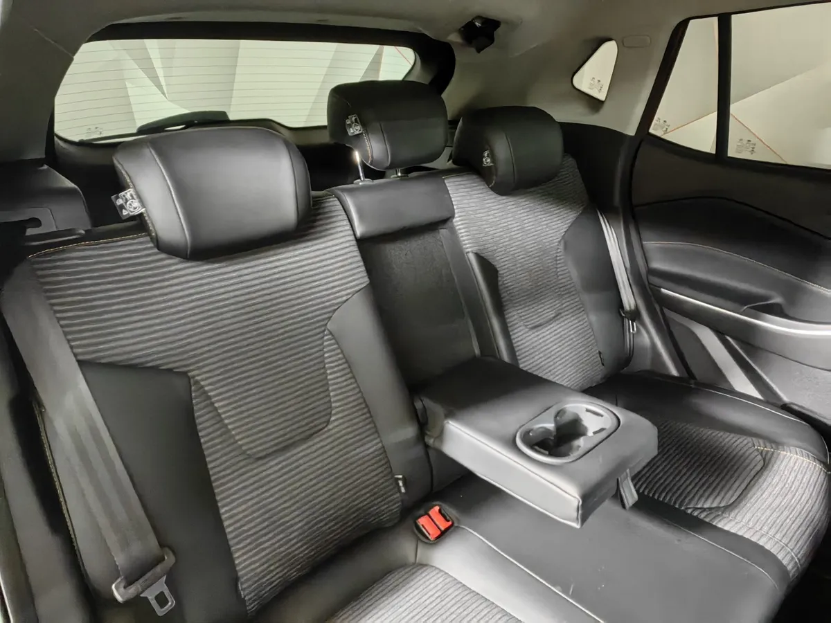 Москвич 3 1.5 CVT (150 л.с.) Standart Красный в АВИЛОН. Слайд №17