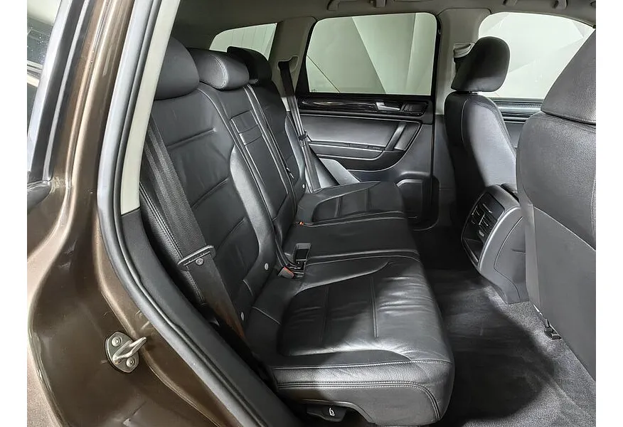 АВИЛОН - Volkswagen Touareg 3.0 TDI Tiptronic 4Motion (204 л.с.) Коричневый - slide 13
