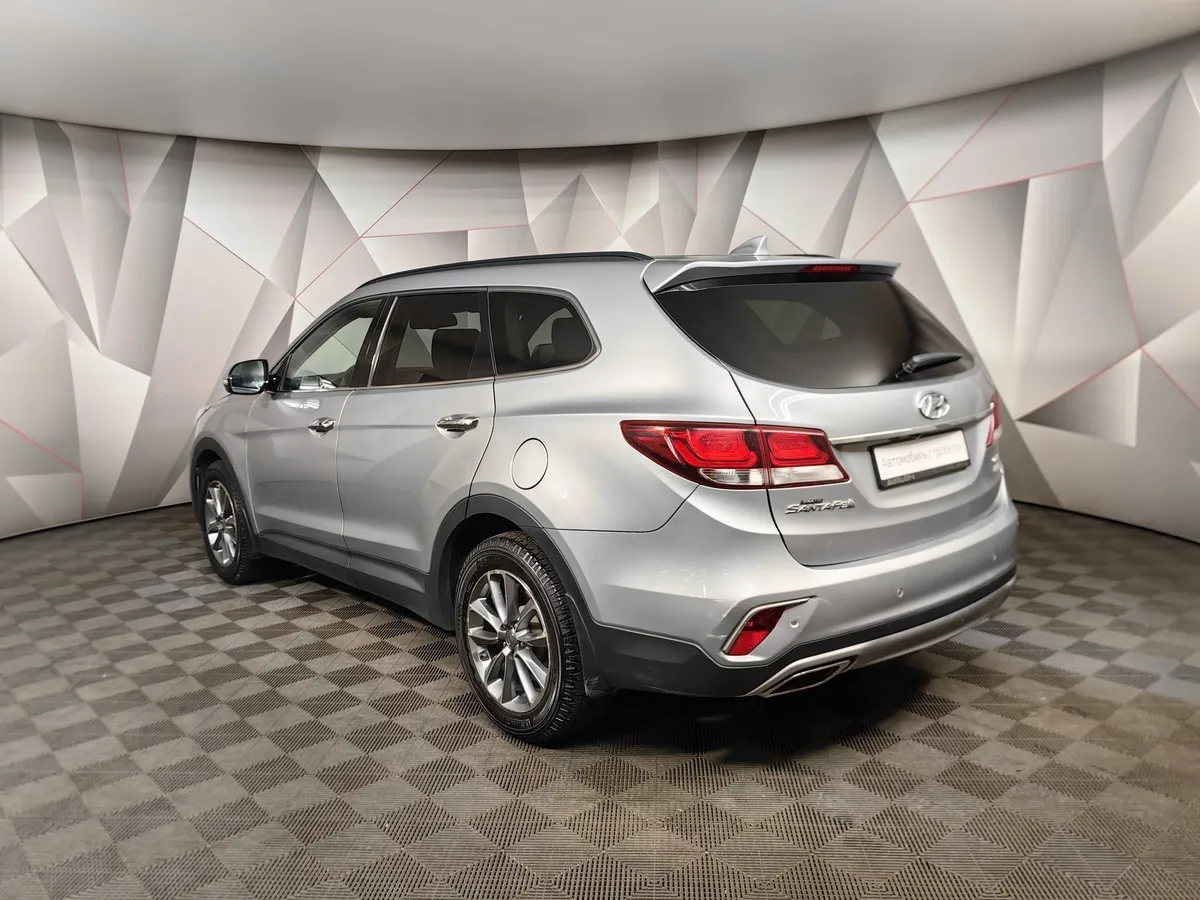 Hyundai Santa Fe 2.2 CRDi AT 4WD (200 л.с.) Style Серебристый в АВИЛОН. Слайд №4
