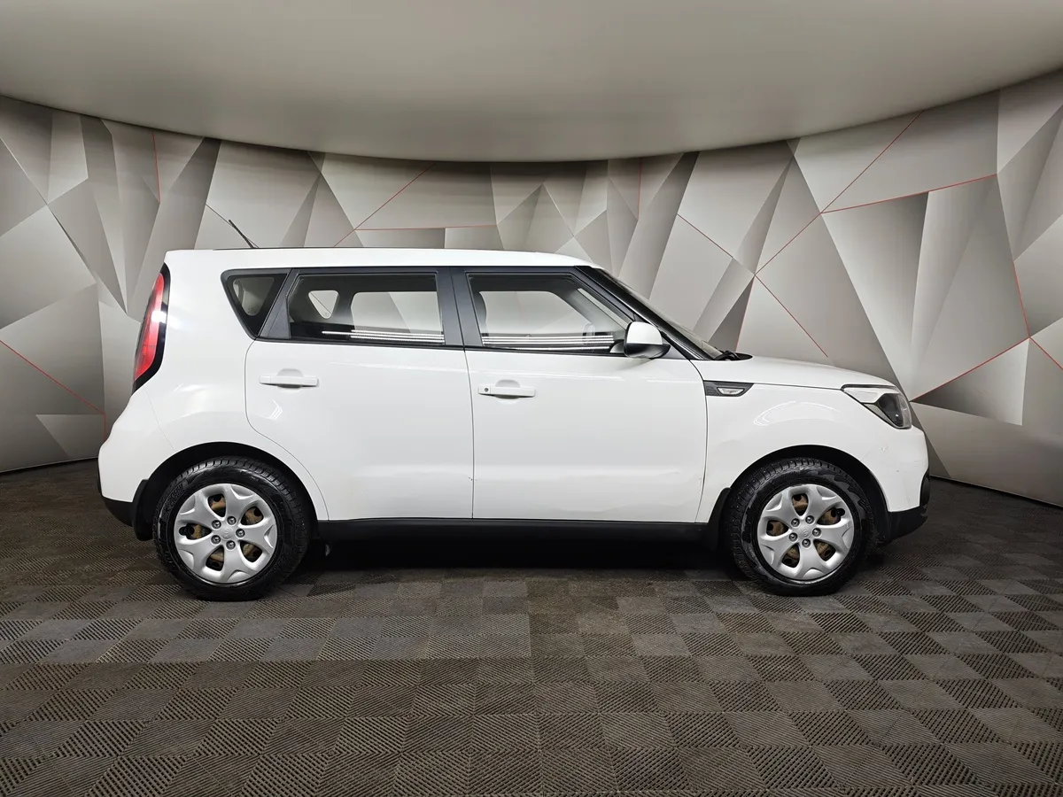Kia Soul 1.6 AT (124 л.с.) Белый в АВИЛОН. Слайд №6