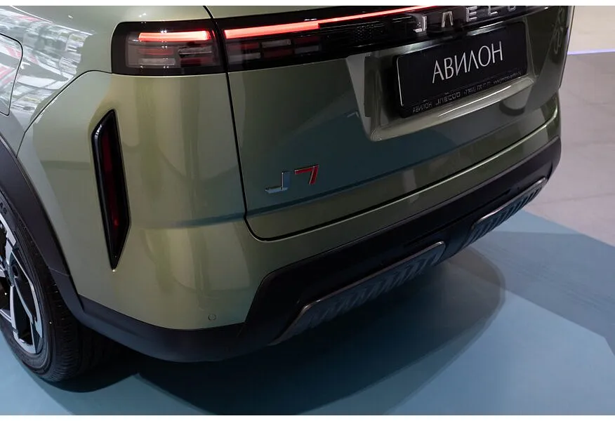 Jaecoo J7 1.5T 6DCT 2WD (147 л.с.) Ultimate LP (2 цвета) Зеленый в АВИЛОН. Слайд №16