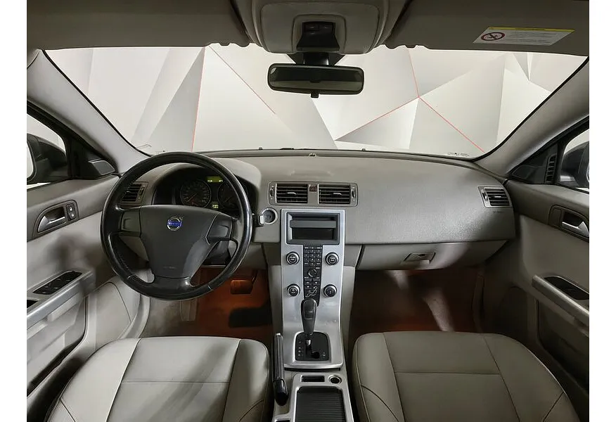 Volvo S40 2.0 Powershift (145 л.с.) Черный в АВИЛОН. Слайд №9