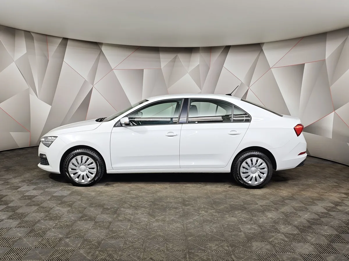 Skoda Rapid 1.6 AT (110 л.с.) Белый в АВИЛОН. Слайд №5