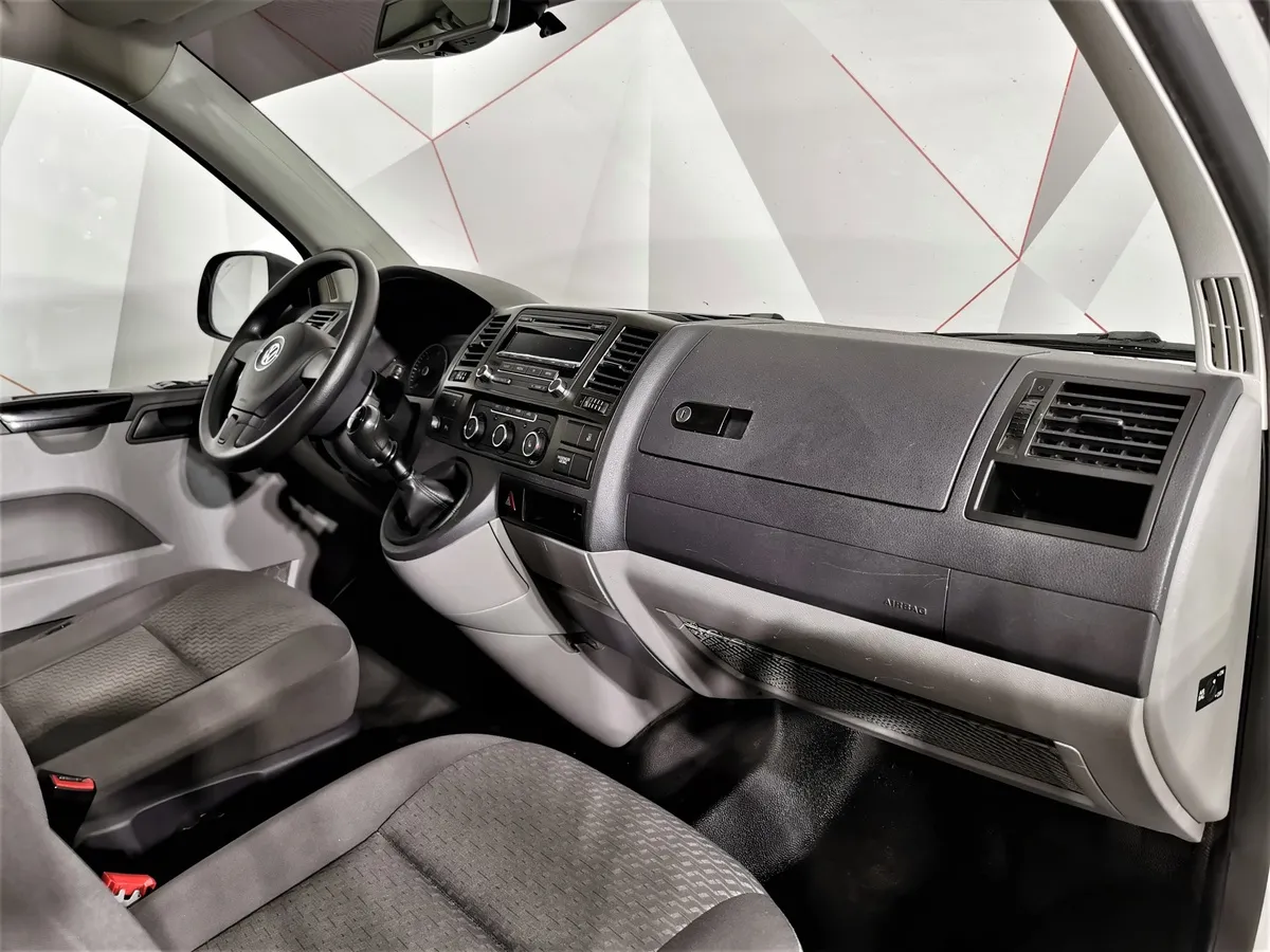 Volkswagen Caravelle 2.0 TDI MT L1 (102 л.с.) Comfortline Белый в АВИЛОН. Слайд №11