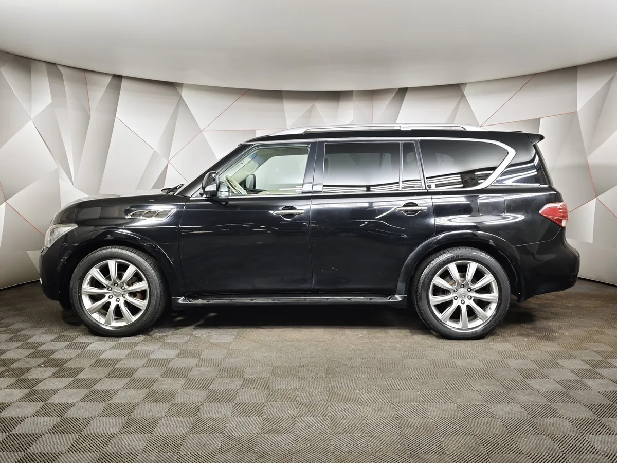 Infiniti QX-Series QX56 AT (405 л.с.) Черный в АВИЛОН. Слайд №5