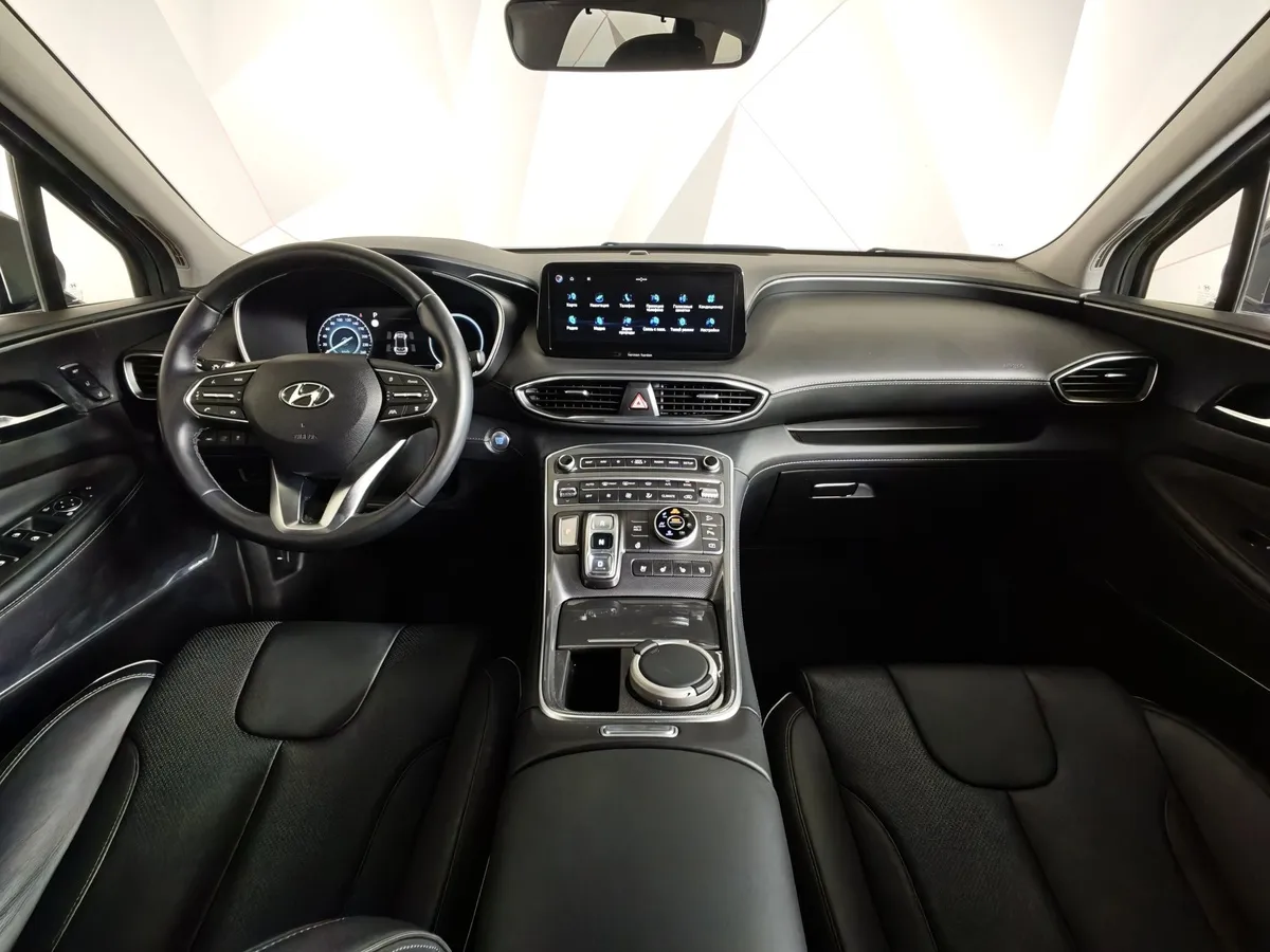 Hyundai Santa Fe 2.2 CRDi AWD 8AT (200 л.с.)  Prestige + Smart Sense Серый в АВИЛОН. Слайд №14