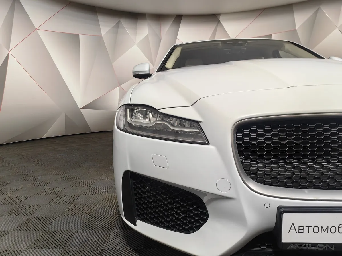 Jaguar XF 3.0 AT AWD (380 л.с.) S Белый в АВИЛОН. Слайд №10