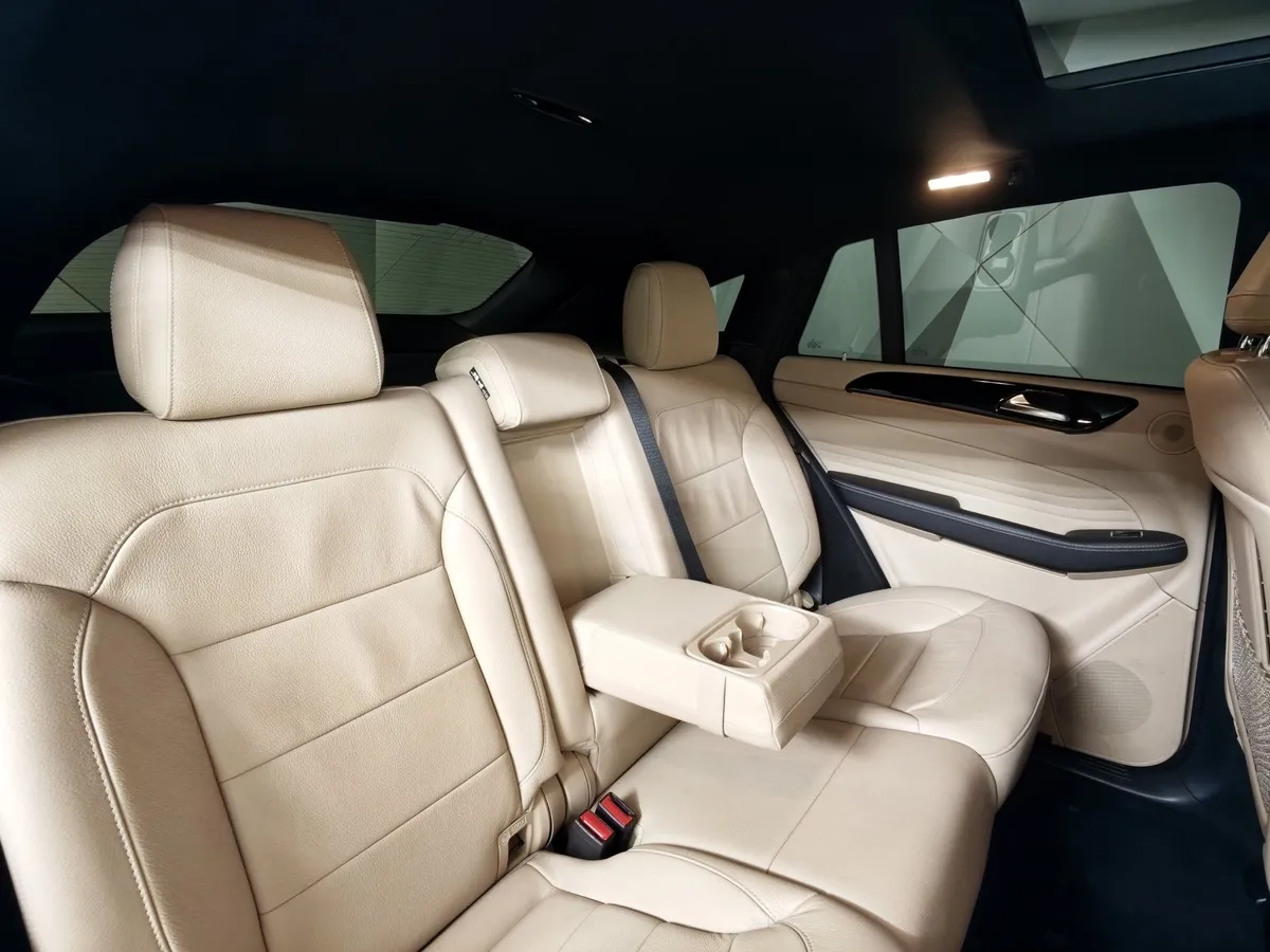 Mercedes-Benz GLE Купе 350 d 4MATIC 9G-TRONIC (249 л.с.) Особая серия Белый в АВИЛОН. Слайд №17