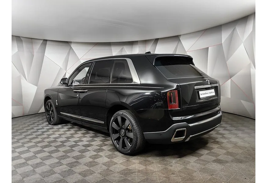 Rolls-Royce Cullinan 6.75 AT AWD (571 л.с.) Individual Черный в АВИЛОН. Слайд №4