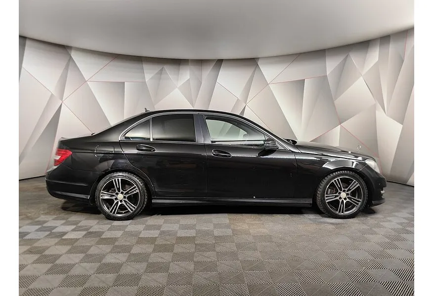 Mercedes-Benz C-Класс C 180 7G-Tronic Plus (156 л.с.) Черный в АВИЛОН. Слайд №6