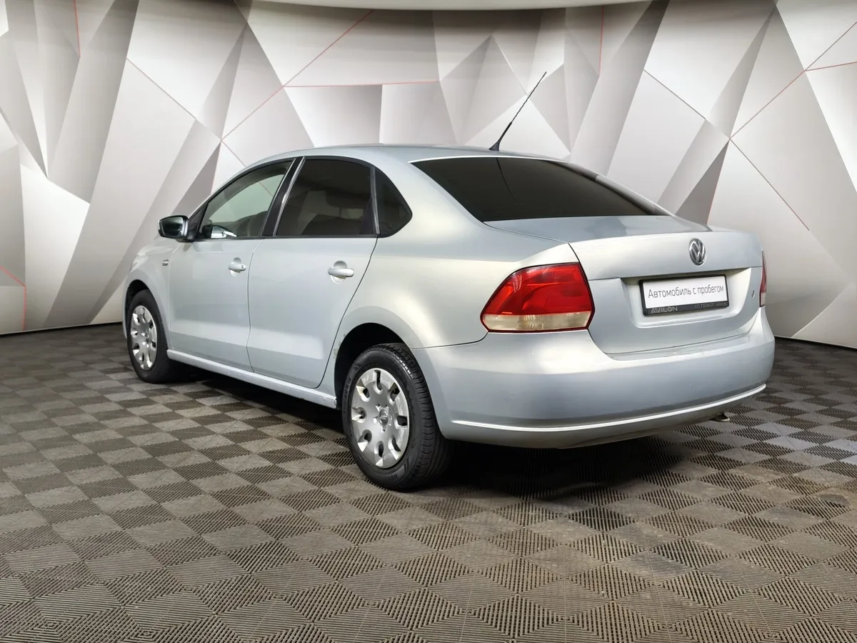 Volkswagen Polo 1.6 Tiptronic (105 л.с.) Comfortline Серебристый в АВИЛОН. Слайд №4