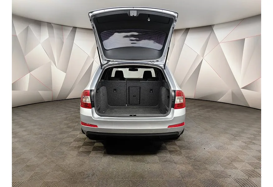 Skoda Octavia 1.8 TSI DSG 4x4 (180 л.с.) Elegance Серебристый в АВИЛОН. Слайд №12