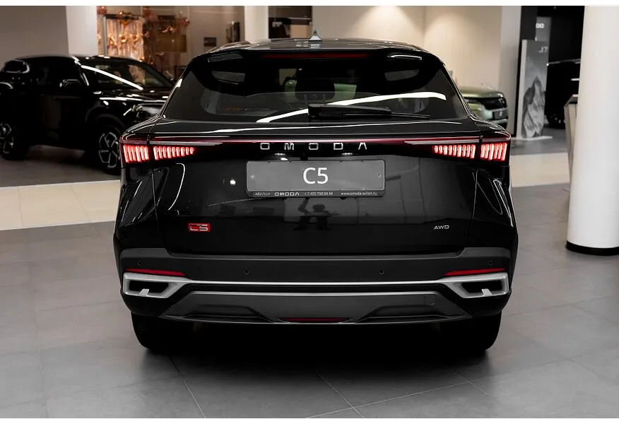 Omoda C5 1.6T DCT 4WD (150 л.с.) Supreme Черный в АВИЛОН. Слайд №5
